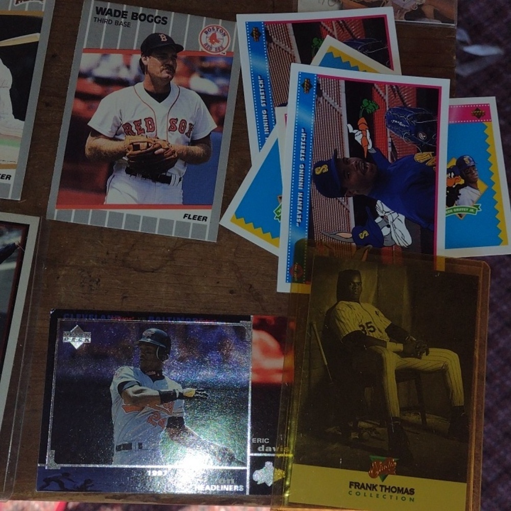 Assorted Baseball Trading Cards - Picture 2 of 7